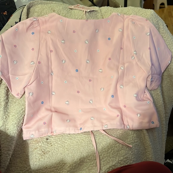 Sanrio Hello Kitty blouse - Picture 4 of 6